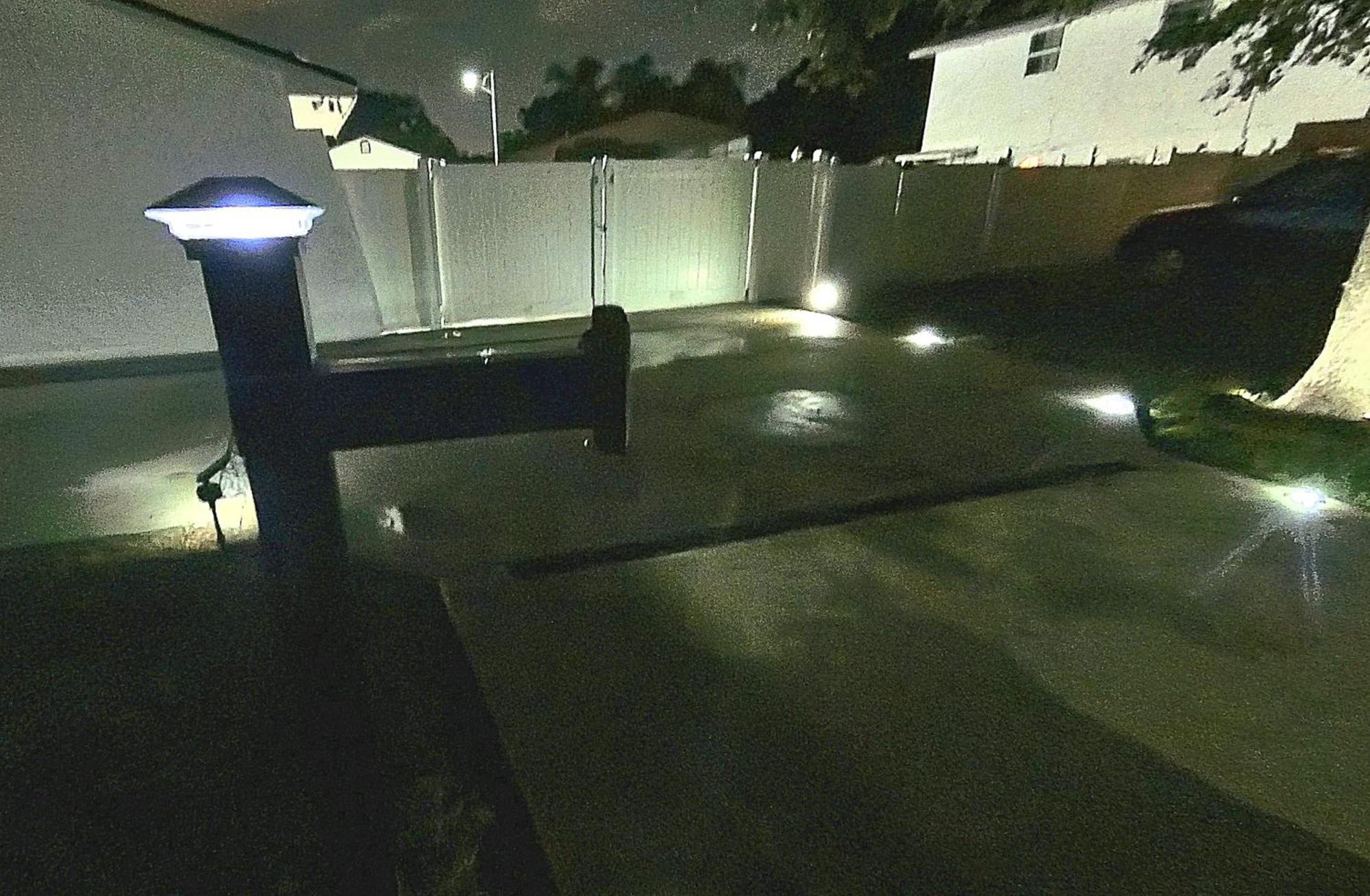 All Modern Studio With Private Entry & Parking. ブランドン エクステリア 写真